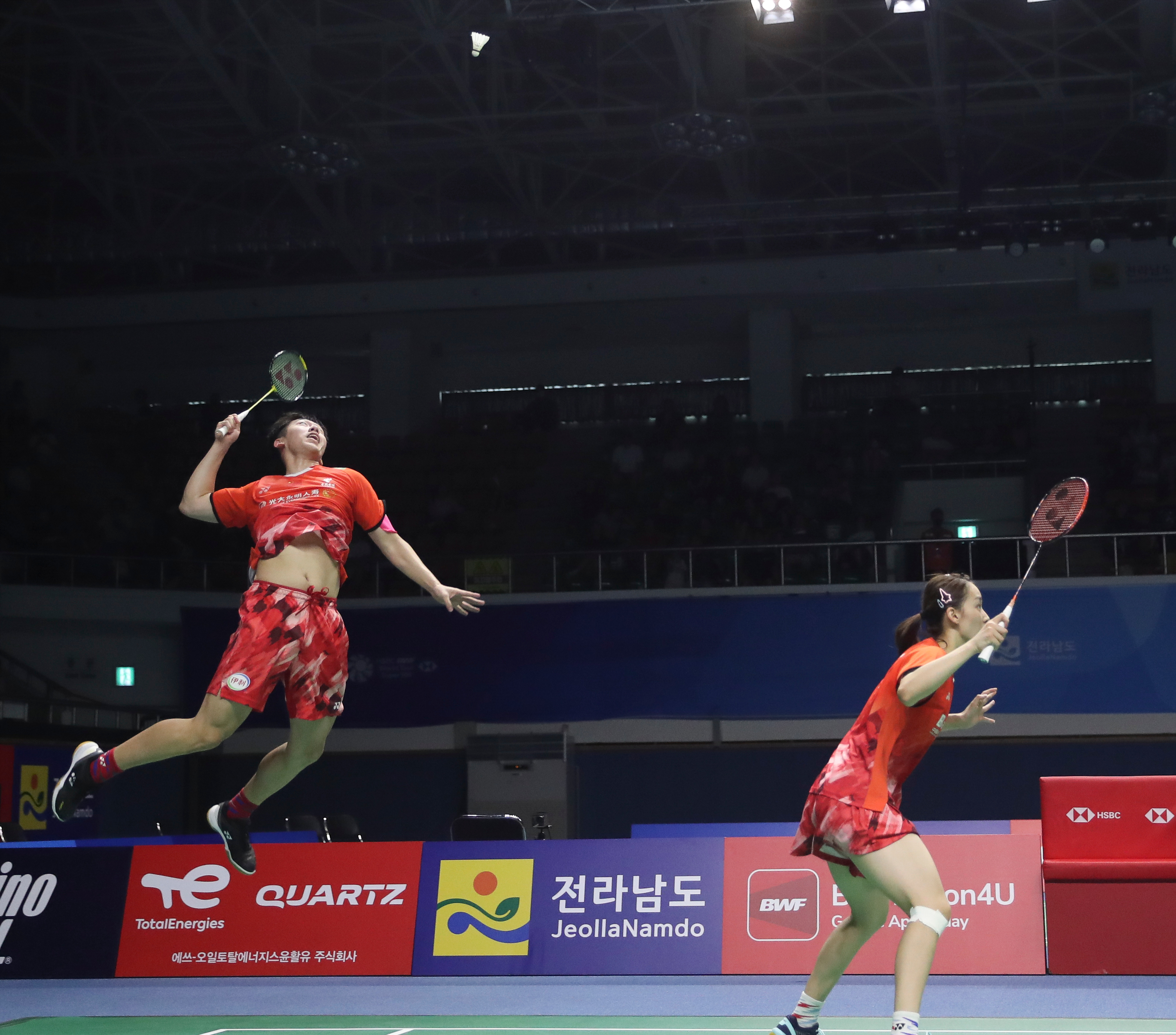 韩国羽毛球选手在半决赛中胜出 韩国羽毛球选手在半决赛中胜出