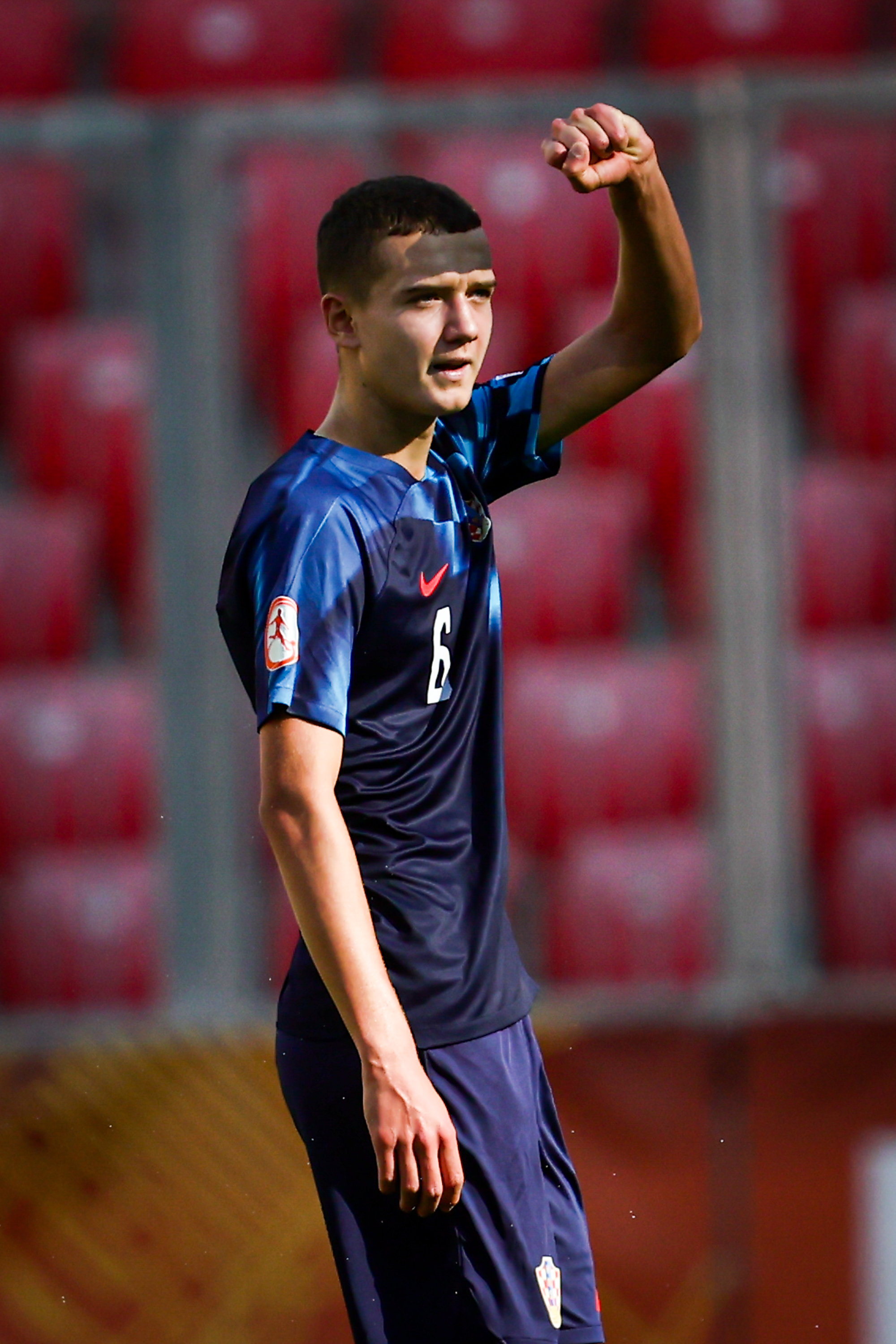 克罗地亚队遭遇瑞士绝杀,遗憾告别 克罗地亚队遭遇瑞士绝杀,遗憾告别