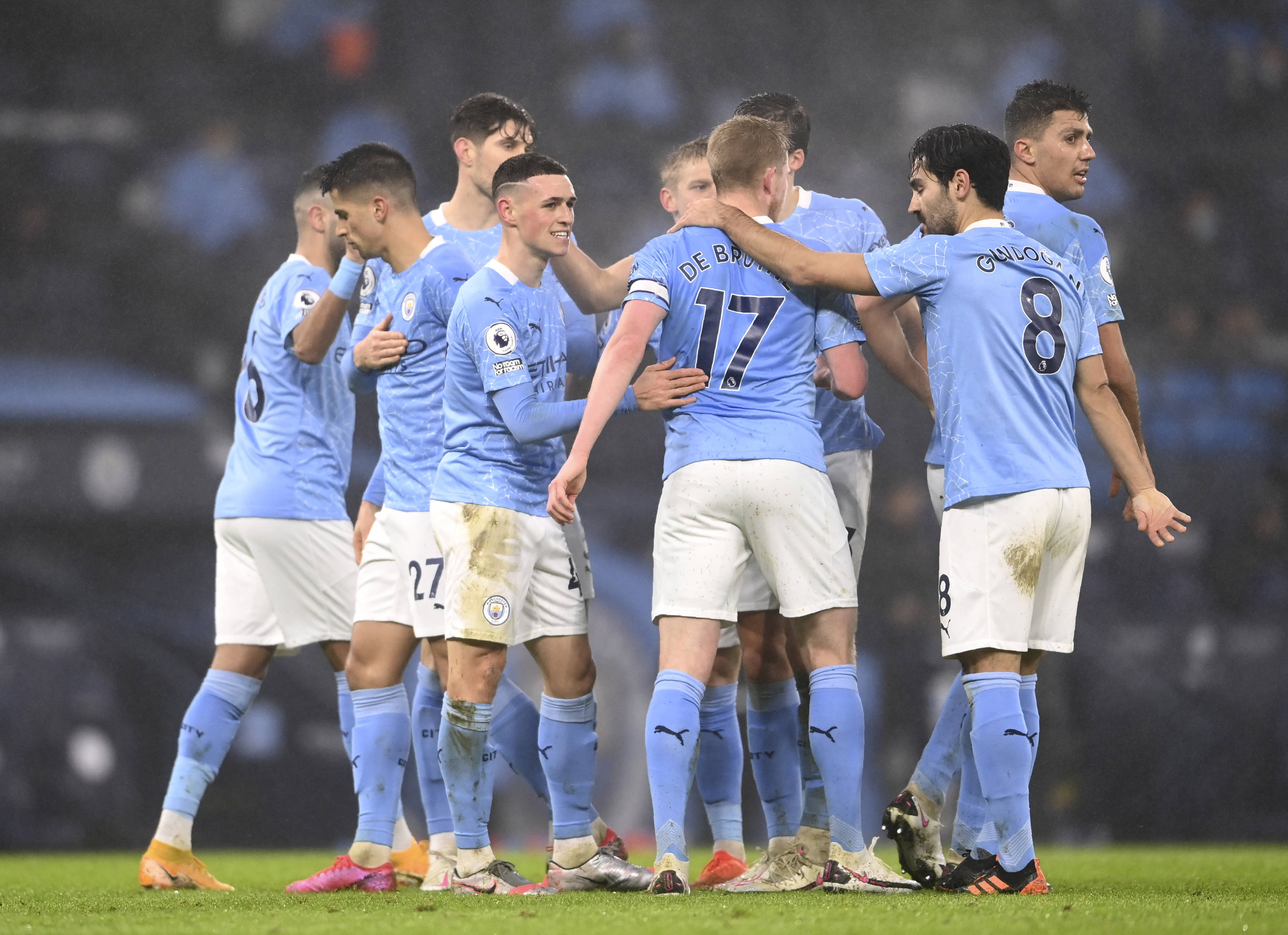 尤文图斯逼平阿贾克斯，小组垫底